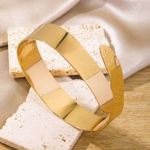 Arm Bracelet Vintage Gold
