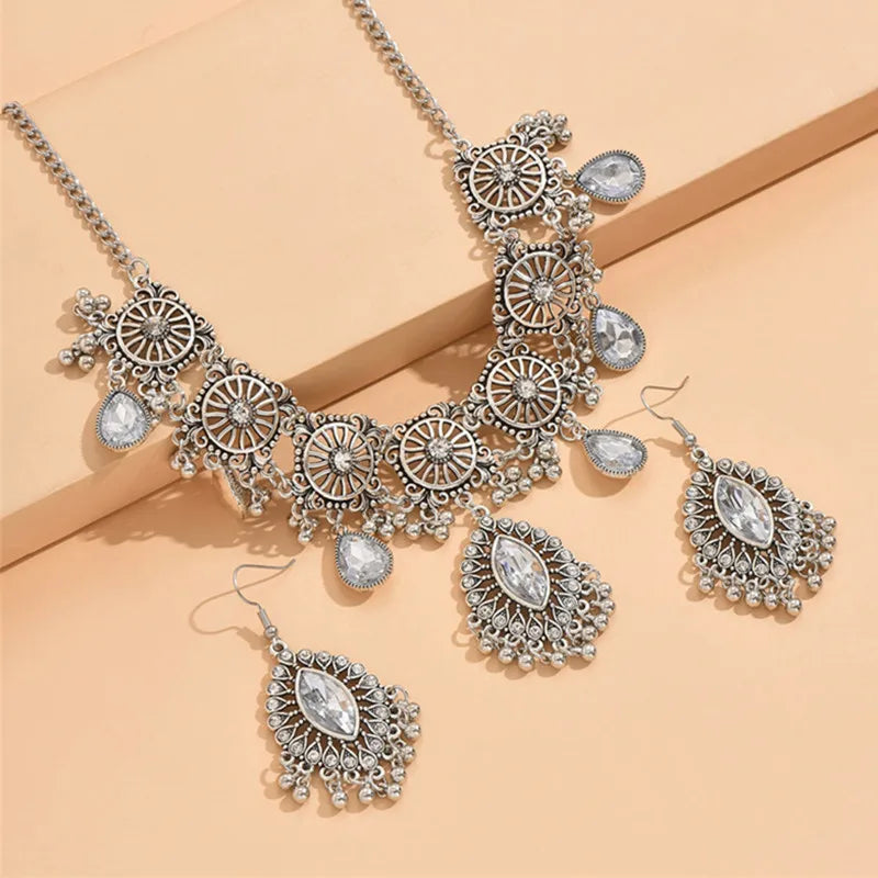 Vintage Pendant Jewelry Set (Silver)