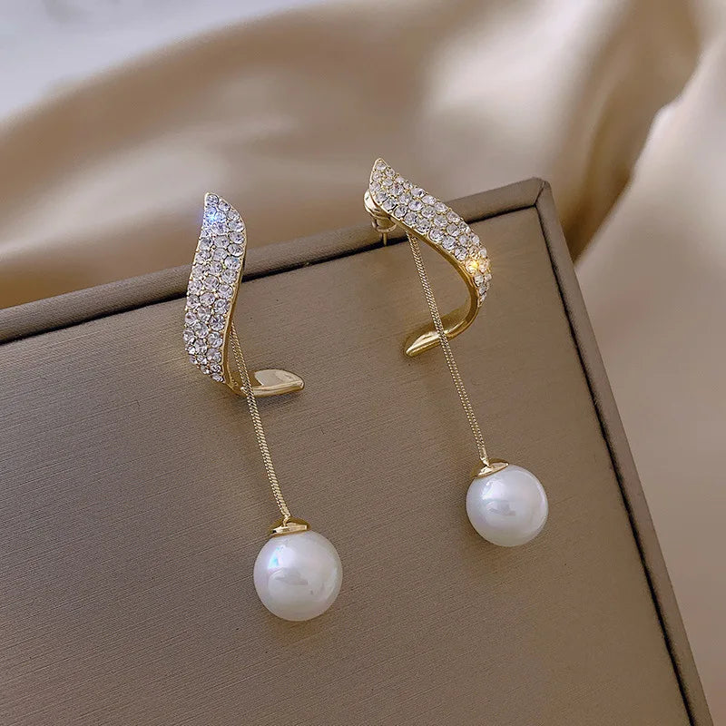 Pearl Dangle Earrings